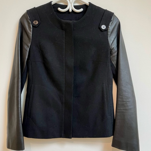 Versatile Leather Sleeve Jacket - Picture 3 of 6